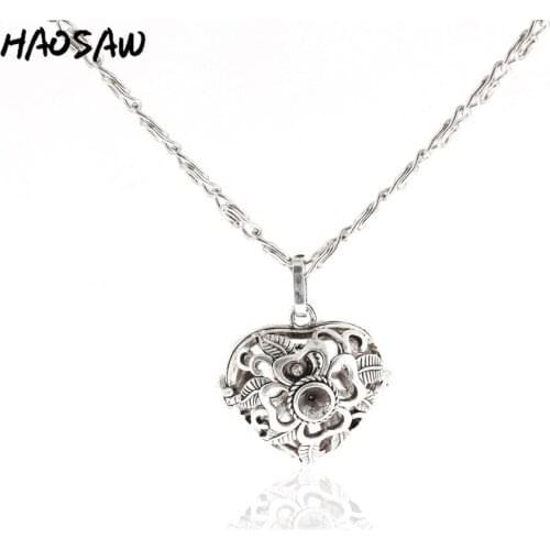 31mm Vintage Necklace Heart Shape Flower Hollow Out High Quality Pendant Ornaments For Women Gift Necklace Jewelry Findings