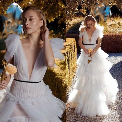 Vintage Beach Bohemian A Line Wedding Dresses Illusion Deep V Neck Tiered Skirts Garden Bridal Gowns Boho Wedding Dress