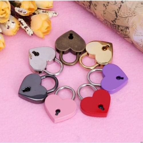 OOTDTY 2019 Fashion Heart Shape Vintage Old Antique Style Mini Archaize Padlocks Key Lock With key