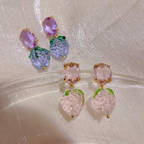 Korean Fashion Resin Strawberry Crystal Earrings for Women Luxury Simple Geometric Drop Earrings Statement Jewelry 2021 New