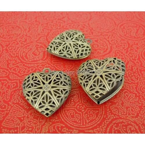 CLDXUCLD Heart Pendants