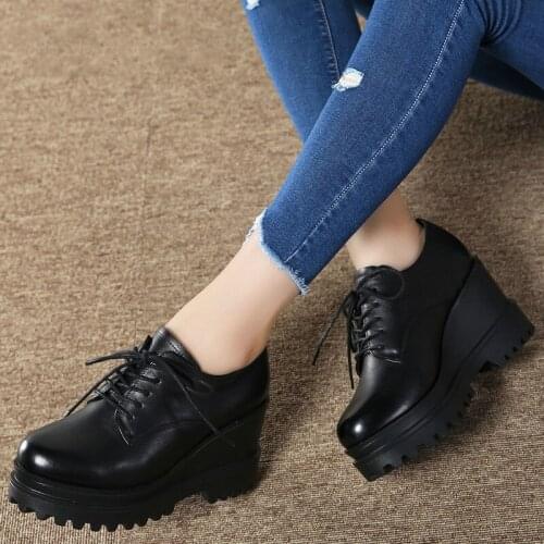 2020 hot Spring Autumn Fashion Women Genuine Leather Casual Lace-up Platform Wedges Pumps Lady Black With Heels Fall Shoes
