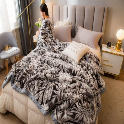 Super Soft Warm Thick Double Layer Raschel Blankets Oversized Leaves Pattern Twin Full Queen Size Autumn Winter Quilt Blanket