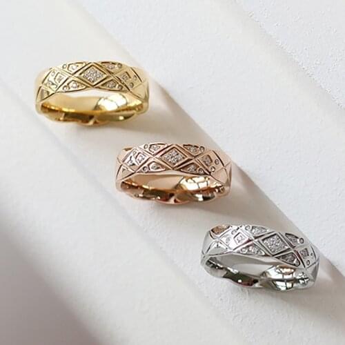 2021 Trend Tarnish Free Stainless Steel AAA CZ Paved Quilted Rings For Women Classcial Lozenge Crystal Gold Couple Ring