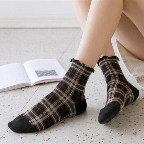 Outdoor sports Four Seasons Ladies Socks British Plaid Retro Women Socks Literature Art Celebrity Style Ladies College Style
