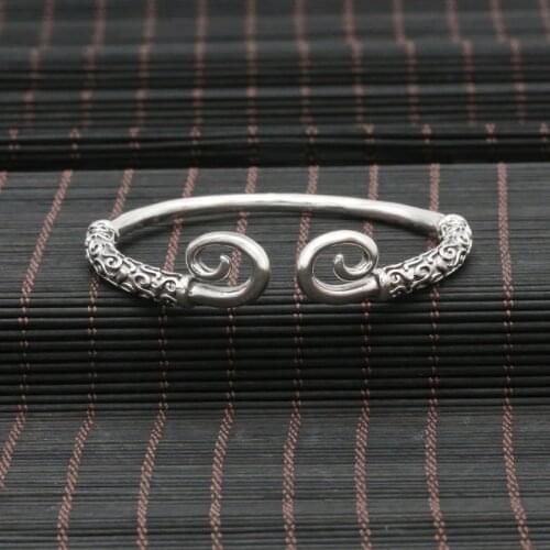 FNJ Rigid Bracelets