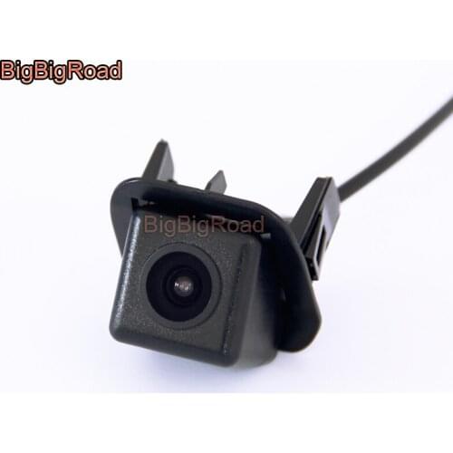 BigBigRoad Wireless Car RearView Camera HD Color Image For Toyota Sequoia II Vellfire MK2 Esquire NAV1 Alphard MK2 Noah R70 Voxy