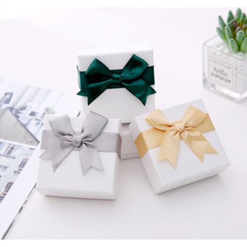 White Packaging Box fashion women Jewelry Box with colorful Ribbon elegent Bracelet Box Jewelry Accessories Paper case 7.5cm