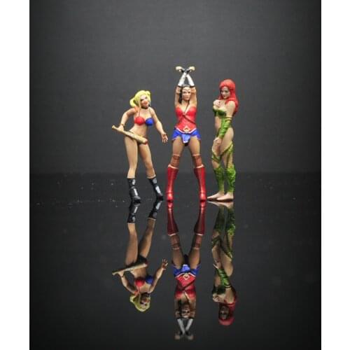 1:64 Scale Resin Die-casting Female Heroine Trio Car Model Doll Decoration Car Model Scene Layout Collection Decoration Toy