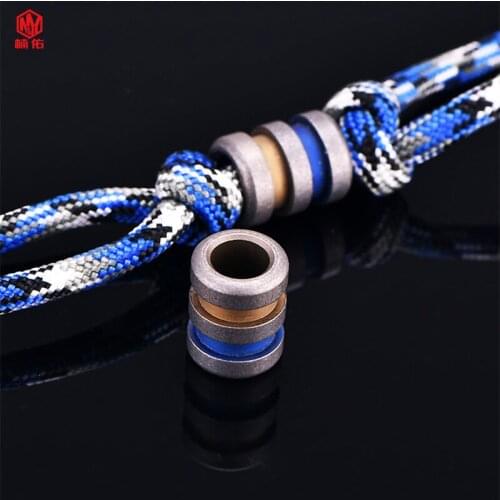 1PCS EDC Titanium Alloy Knife Bead Paracord Pendant Outdoor Field Climbing Backpack Accessories Flashlight Pendant