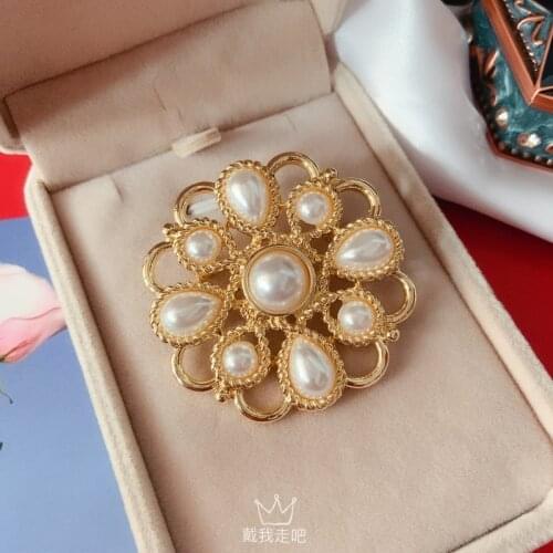 States western antique female retro vintage brooch pearl brooches beautifully minimalist small sweet wind coat pin