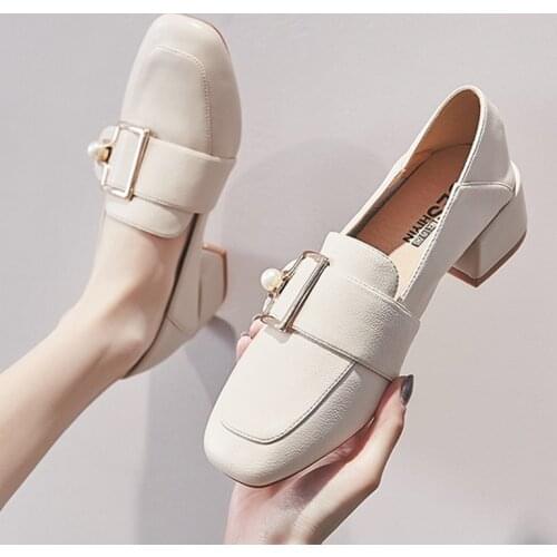 Elegant Women Pumps Metal Buckle Loafers Fashion Pearl Ladies Shoes Comfortable PU Slip-on Mid Heel Women Office Shoes