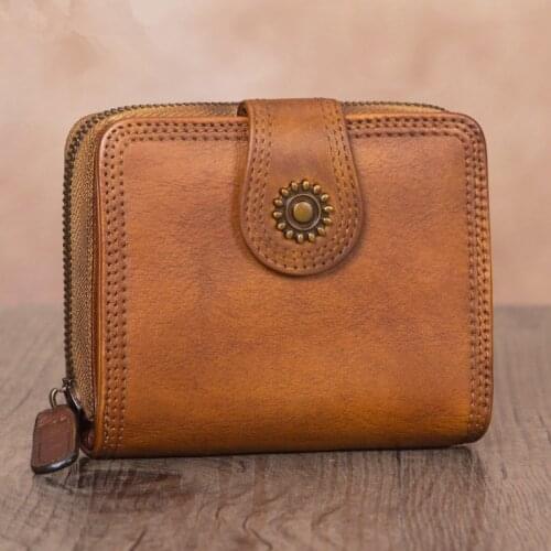 Retro first layer cowhide short purse Women wallets genuine leather female zipper Buckle small walelt Japan and South Korea 2020