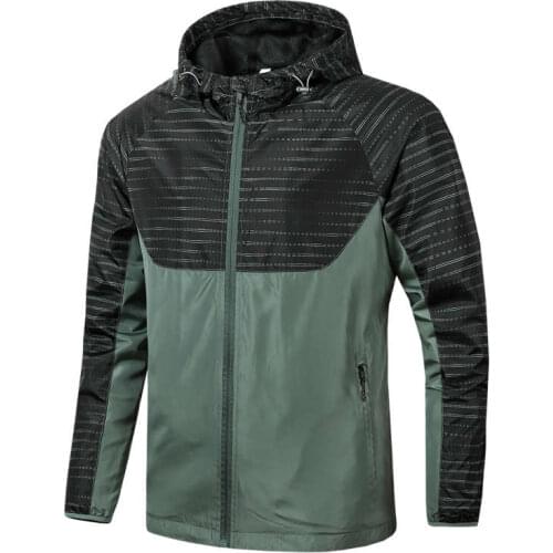 New Style In Stock High Quality Fashion Spring Autumn Running SportWear Jacket Thin Hooded Windbreaker Outdoor Jacket For Men