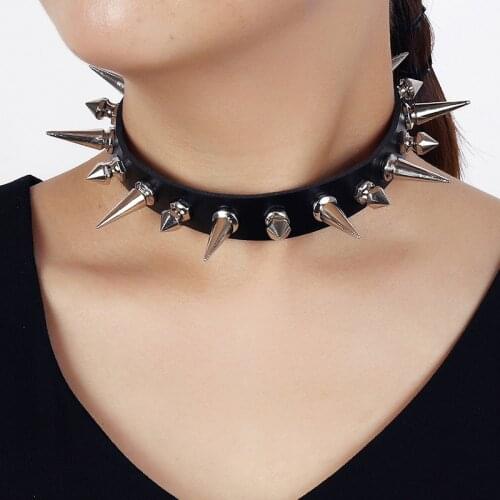 Jessingshow Black Rivet Choker Belt Collar Women PU Leather Goth Necklace for Women Party Club Chockers Sexy Gothic Jewelry