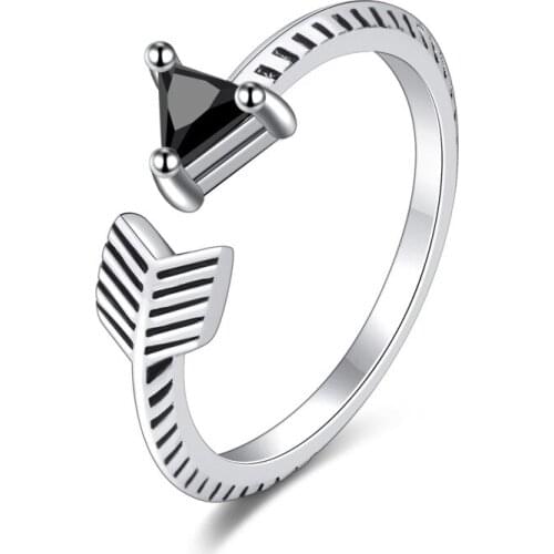 Exquisite Fashion Geometric Ttriangle Zircon Ring Creative Female Arrow Opening Ring Accessories Elegant Party Jewelry Gift