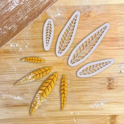 Creative DIY Plastic Cookie Cutter Decorative Mold Tool Spring Biscuit Cake Dough Molds Kitchen DIY Chocolate Baking Mould 4pcs