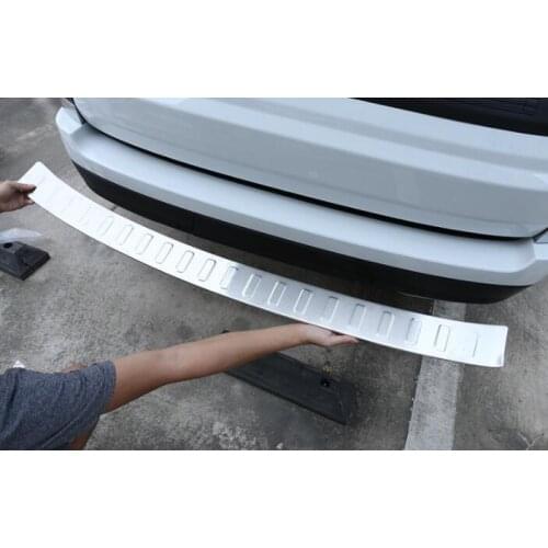 Stainless Steel Rear Outside Bumper Plate Cover For Land rover Range Rover Vogue L405 2013-2018 Car Accessories