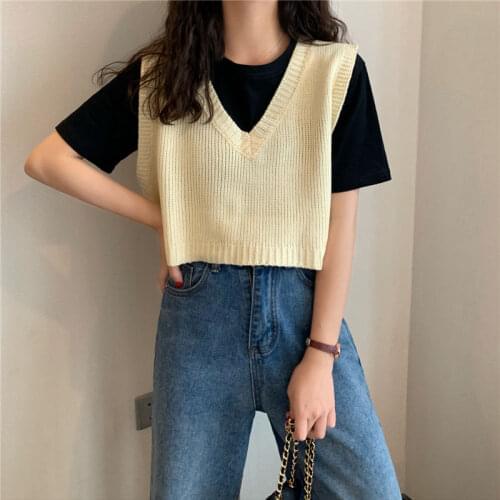 V-Neck Knitted Vest 2021 Spring Autumn Korean Style Loose Short Sweater Vests Female Casual Sleeveless Twist Knit Pullover