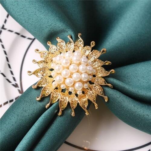 6PCS/Innovative golden sun flower napkin ring table setting for cocktail parties, western food, holiday home accessories