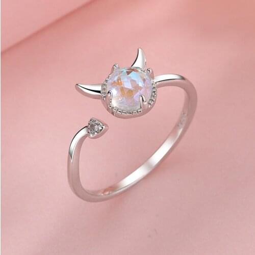 Simple Sweet Cut Moonstone Geometric Heart Finger Opening Rings For Women Fine Jewelry Party Gift SAR200