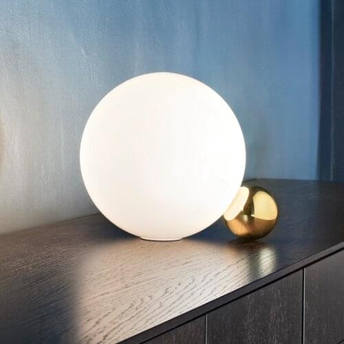 Postmodern glass ball bedroom bedside table lamp Nordic designer guest room study art deco table lights