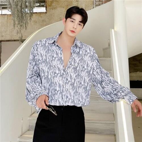 2021 Autumn Korean style Personality Gradient color printed shirts men casual loose printing shirts for men,size M-XXL