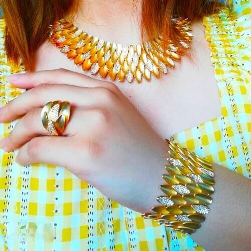 2020 Precious Luxury Flexible Feather Jewelry Set Earrings Necklace Bangle Ring 4 PCS Women Wedding Jewelry 2020 New