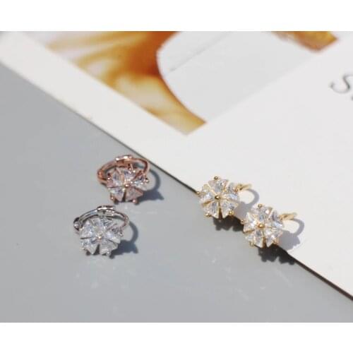 925 sterling silver earring fashion zircon Hollow out flower mini round ear ring ear bone cute trend wild female girl ear jewelr