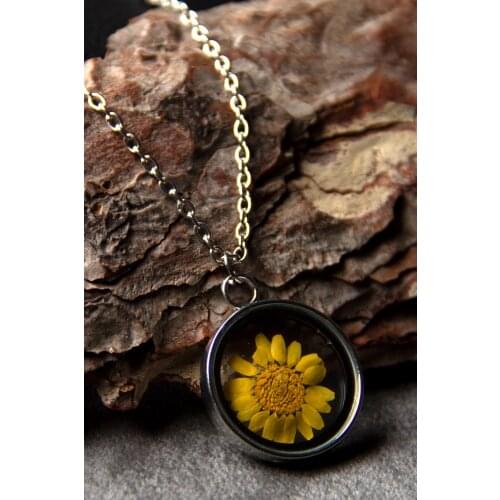 Living Flower Necklace Vivid Flower Yellow Daisy Necklace Metal Orgonit Jewelry for Women Natural Citrine Healing Jewelry