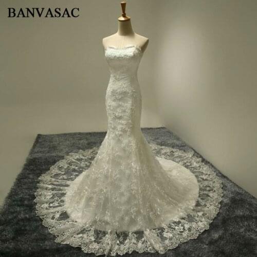 BANVASAC 2017 New Mermaid Lace Appliques Strapless Wedding Dresses Sleeveless Satin Elegant Embroidery Sweep Train Bridal Gowns