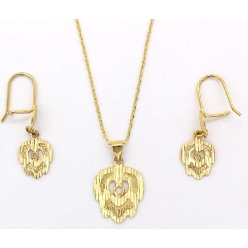 Exquisite Personalized Jewelry Set Pendant Necklace Earrings Set New Design For Women Gift