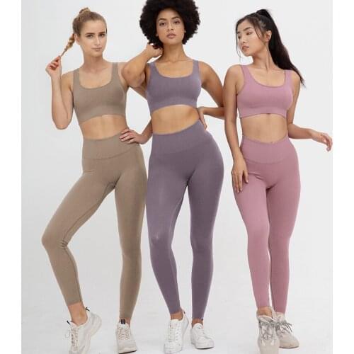 Spot Europe and America hot sale nylon quick-drying yoga beauty equipment set professional sports running seamless fitness bra s