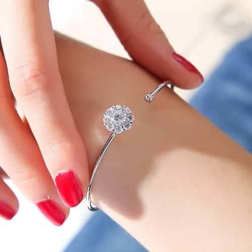 Personality Unique Design Rotatable Cubic Zirconia Bangle Rotating Bracelets For Women Ladies Bride Wedding Engagement Jewelry