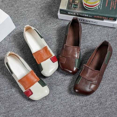 LLOGAI Spring New Womens Casual Soft-soled Low-heeled Womens Shoes Fashion Color Matching Wild Mothers Womens Single Shoes