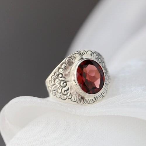 Authentic 925 Sterling Silver Lady Retro Style Charm Opening Ring Inlaid Natural Garnet Rings Trendy Style Jewelry Gift