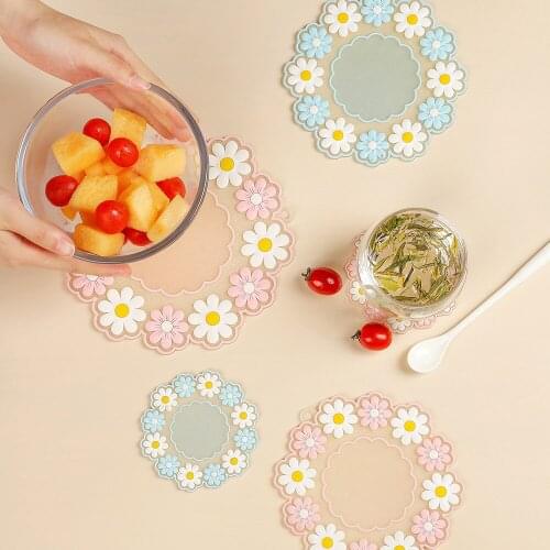 Blossom Cups Mat Daisy Insulation Table Mat Cup Coaster Silicone Place Mat Pot/Bowl Mat for Kitchen Placemats 1PC Non-slip Mat