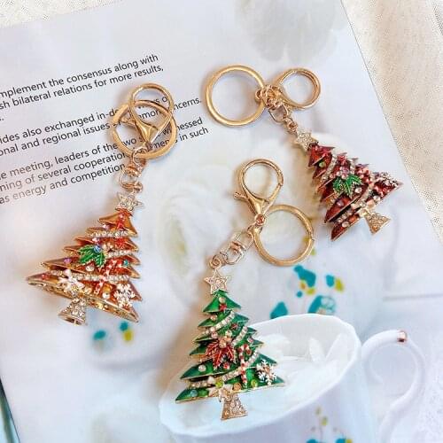 Creative Fashion New Christmas Gift Keychain Trend Cute Christmas Tree Charm Keychain Fun Car Key Chain Ring Christmas Gift