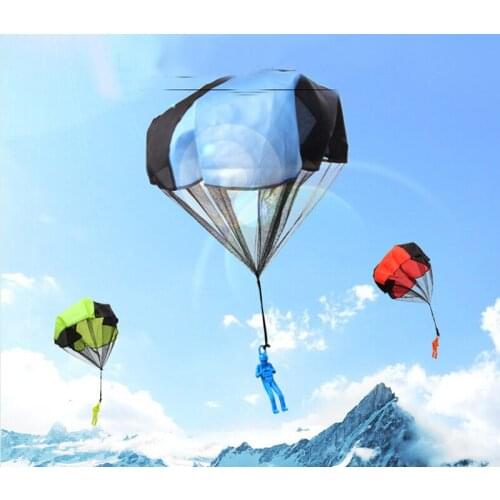 Freeship 6x New mini fly parachute man toy indoor outdoor cheap affordable summer play toys lot fun party favor loot bag fillers