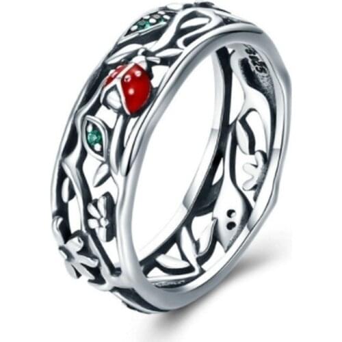 Classic Casual Fashion Ladies Jewelry Hollow Ladybug Vine Leaf Ring Ring