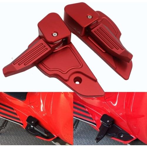 Motorcycle Foot Steps Footrest Catapult Pedal CNC Aluminum Accessories for Vespa Sprint Primavera 150 2013-2017 2018 2019 2020