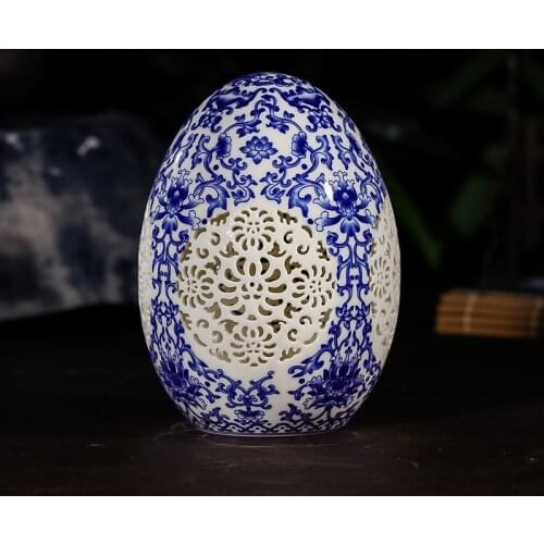 Luxury Chinese-style Palace Restoring Ancient Ways Jingdezhen Pierced White Ceramic Vase For Artificial Flower Decoration Vases