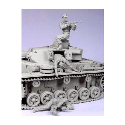 Unassambled 1/35 ancient escaping tank crew include 3 (NO TANK ) Resin figure miniature model kits Unpainted