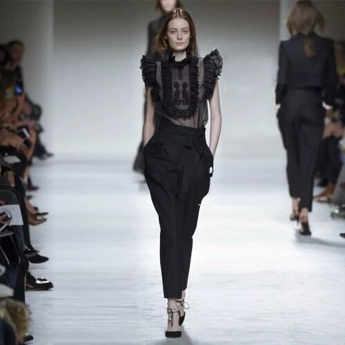 European Catwalks The Same Ladies' Trouser Suit Personalized Design Lace Sleeveless Embroidered TOP With Strappy Slim Trousers