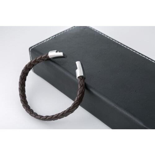 New Classic Style Men Leather Bracelet Simple Black Stainless Steel Button Neutral Accessories Hand-woven Jewelry Gifts