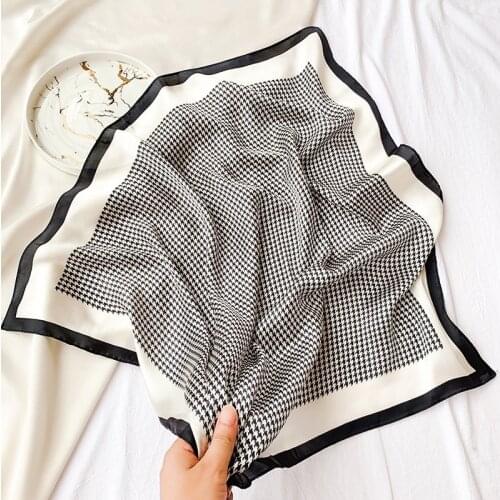 70*70cm Bandana Head Scarf For Women Fashion Plaid Print Kerchief Cute Hijab Scarfs For Ladies Square Headband Neck Scarves 2021