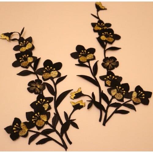 Fashion floral embroidered Patches for Clothing iron on Embroidery Stickers Clothing Applique flowers Decoration Badge parche