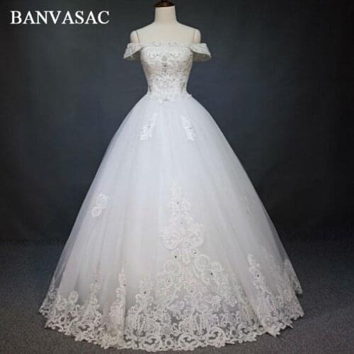 BANVASAC 2017 New Elegant Embroidery Boat Neck Wedding Dresses Short Sleeve Beadings Crystals Satin Lace Bridal Ball Gowns