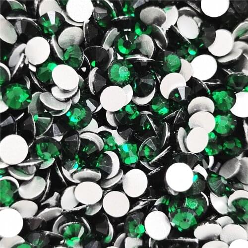 Emerald Nail Art Rhinestones ss3 ss4 ss5 ss6 ss8 ss10 ss12 ss16 ss20 ss30 Glass/ Crystal Non HotFix Nail Art Decorations