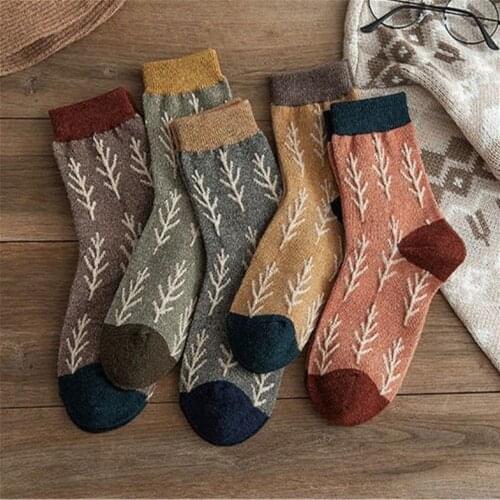 Women Wool Socks Spring Autumn Girls Soft Comfortable High-quality Retro Ins Fashion Easy to Match Assorted Colors Green Brown